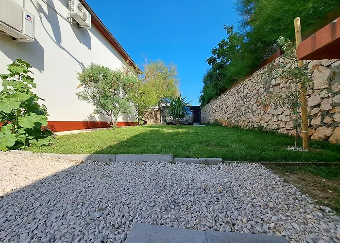 Villa Opera